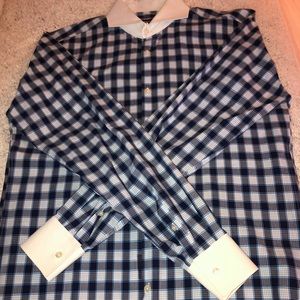 Men’s blue and white plaid button down. SLIM FIT